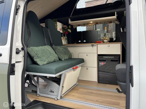 Volkswagen L1H1 Florida bus camper 2017 4 pers. photo: 3