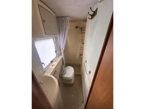 DueErre Escape 391 125HP Roof air conditioning 4-person photo: 8