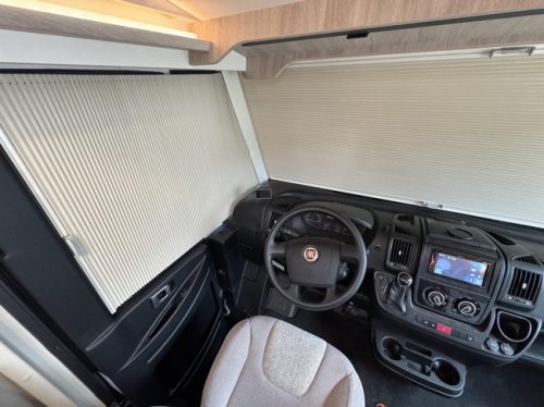 RAPIDO 896 F Automatik - Queensize-Bett Foto: 21