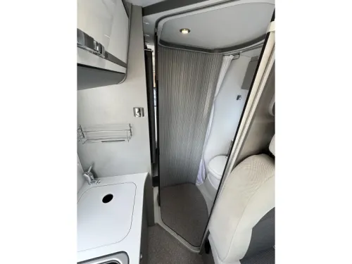 Adria Twin 640 SLX 150 hp solar panel photo: 15