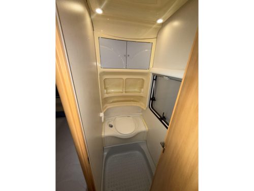 Fendt Saphir 470 TDB CAMA FRANCESA ASIENTO REDONDO AVANC&Eacute; foto: 13