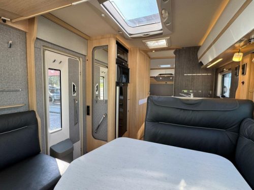 Hymer BML-I 790 Masterline Queensbett Hubbett Alde EP Level Ofen Anh&auml;ngerkupplung Markise Foto: 9