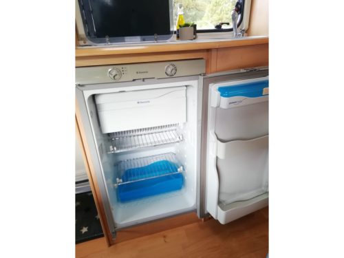 Adria Coral 573 DS with extra large Sola photo: 8