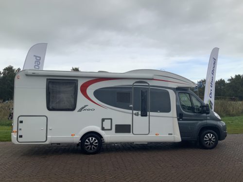 B&uuml;rstner Ixeo IT 700 2.3 MultiJet 130 PK, Queensbed, Zij-bank, Draaistoelen, Bj.2012 &bdquo;Ihr Wohnmobil-Verkaufsvermittler Camper centrum on the road foto: 40
