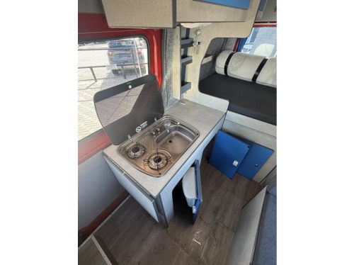 Renault Master automatic camper van very luxurious interior transverse bed air conditioning cruise control camera navigation awning solar panel maxxfan tow bar photo: 14