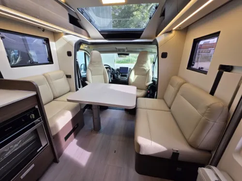Adria Coral Supreme 670 DL  photo: 9