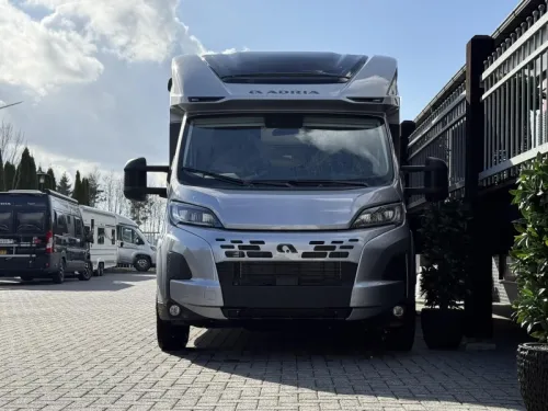 Adria Matrix Supreme 670 DL Automatic - 180HP - 44H photo: 2