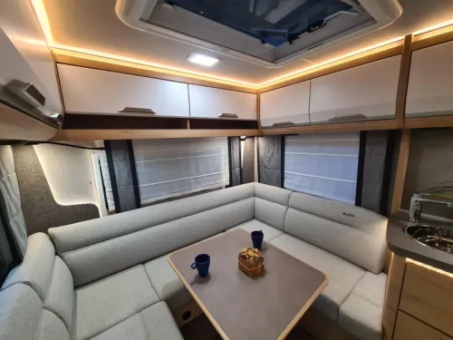 Knaus Sudwind Black Selection 450 FU photo: 5