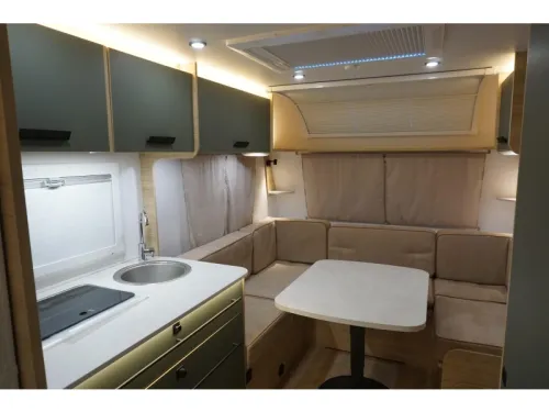 Caravelair Exclusive Line 475 Combi 6E heating photo: 15