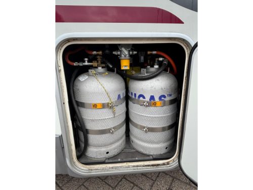 Adria Coral S 680 SP 2010 POPULAR + SPACIOUS photo: 23