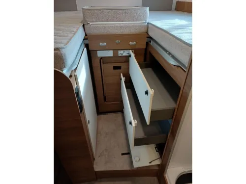 Benimar Tessoro 461 Stormline  foto: 16