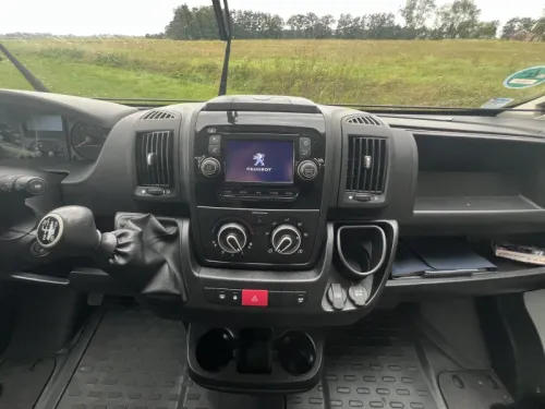 Peugeot Boxer 600 2018 L&auml;ngsbetten Foto: 21