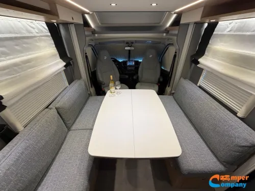 Dethleffs Just Camp T 6762 Spacious U-shaped dinette | Pop-top roof photo: 10