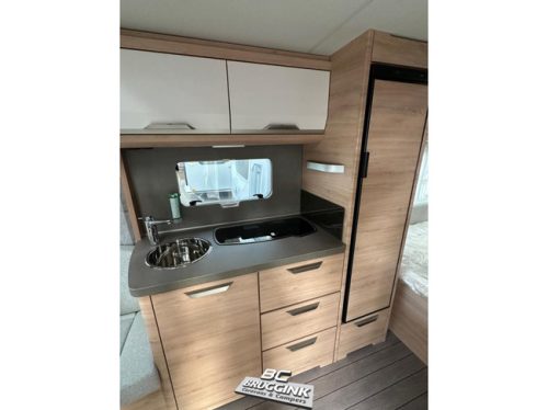 Knaus Sudwind 60 Years 500 FU Franz&ouml;sisches Bett Campovolo Grau Foto: 4