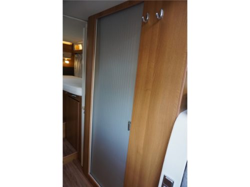 Knaus Van Ti 650 MEG 165pk Platinum + 2x enkele bedden/ 2x Airco/ camera/ Schitterend/ Fietsendrager/ Garantie! foto: 22