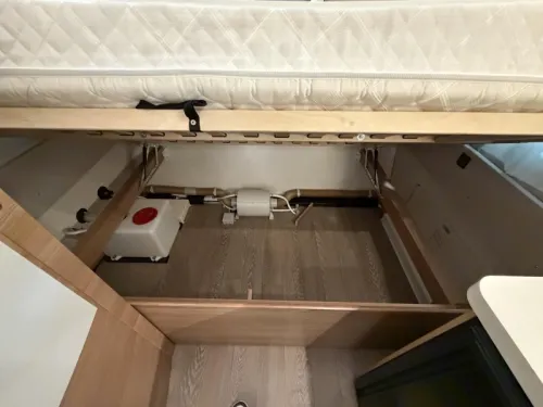 Hobby De Luxe 440 SF cassette awning - photo: 13
