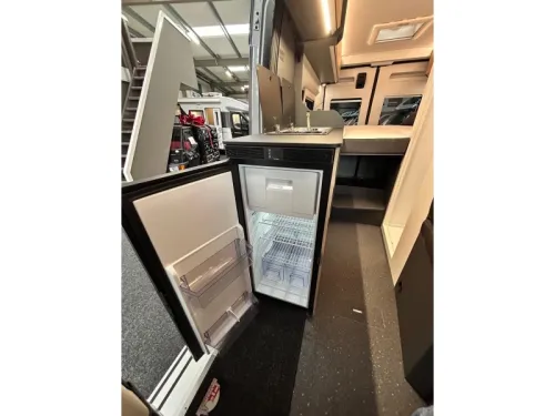 Adria Twin 600 SLB Select Spring Edition automatic photo: 13
