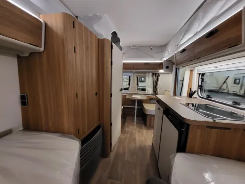 Eriba Touring 542 af fabriek super compleet  foto: 10