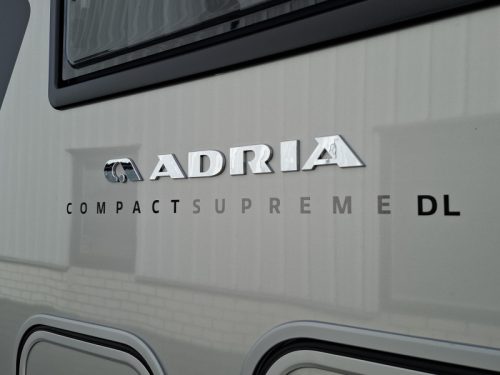 Adria Compact Supreme 2027 FULL Option Black ed  Foto: 5