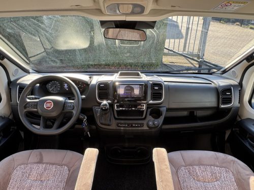 Carthago T 430 KB LE 140 hp AUTOMATIC 9-Speed Euro6 Fiat Ducato **Single beds/4 seats/Awning/32" Smart TV/XXL Garage/Only photo: 6