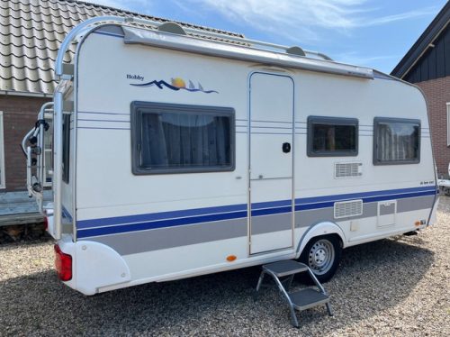 Hobby 450 De Luxe Easy fixed bed , dinette photo: 4