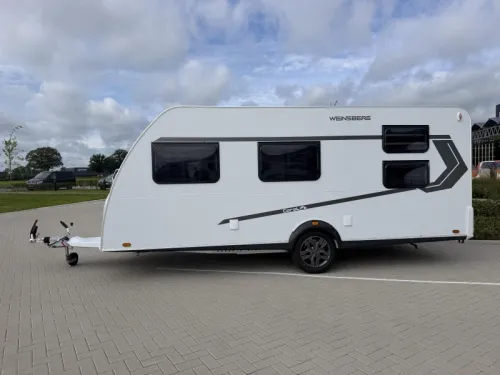Weinsberg CaraLife 500 QDK Etagenbett / Querbett Foto: 1