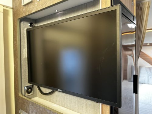 B&uuml;rstner Lyseo M Harmony Line 660 Franz&ouml;sisches Bett/Automaat/2020! Foto: 25