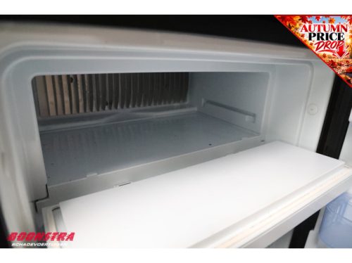 Knaus Sport 500 W04 Mover Awning photo: 17