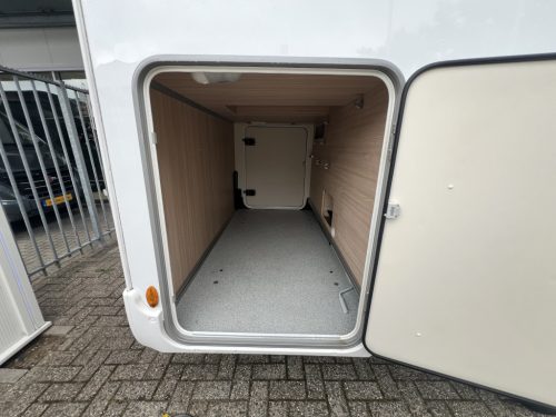B&uuml;rstner Ixeo IT 726 G LITS JUMEAUX+LIT ESCAMOTABLE EURO6 CLIM DE TOIT  photo : 21
