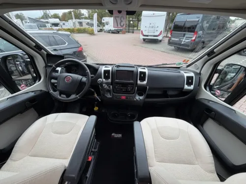 Carthago Malibu Van 600 Vast Bed Airco 2016  foto: 9