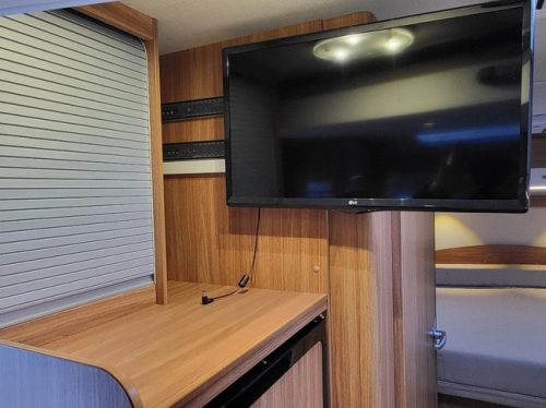 Carado T449 French bed + Pop-top roof photo: 13