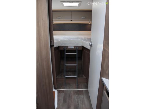 Carado T457 140hp Automatic | Single beds | Face to Face | Pro + Package | Thule awning | Separate shower | Large refrigerator | Light metal photo: 17