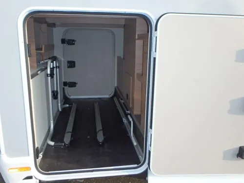 Knaus Van Wave 650 MEG MIT HUBDACH  Foto: 6