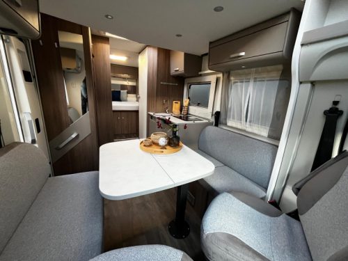 Carado T459 - Face to Face seating photo: 1