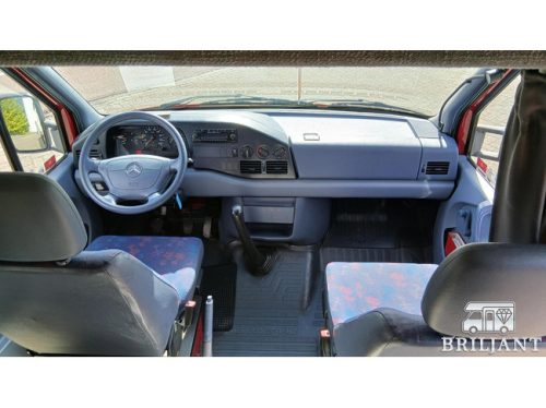 Mercedes-Benz 212 D-KA photo: 13