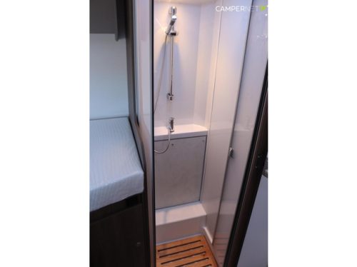Carado T447 Edition 26 165hp Automatic | Single beds | Awning | Pop-top roof | Separate shower | Bike rack | 12'' Ford multimedia system photo: 21