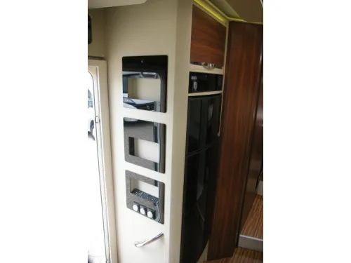 Adria Matrix Plus 670 SL Lits jumeaux, Toit relevable. photo : 7