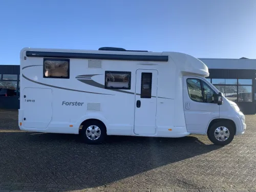 Forster T 699 EB 5pers. Dommages sur le flanc photo : 2