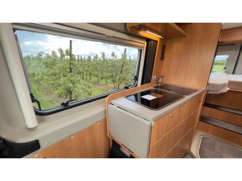 P&ouml;ssl Roadcruiser 640 Automatic / New condition / Van conversion photo: 12