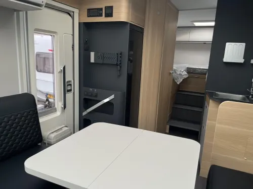 Adria Coral Axess 650 DL Benelux Edition  photo: 10