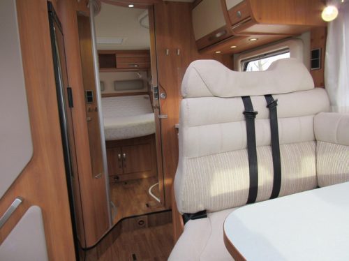 Hymer 598 Exsis-T Semi-integrated Queen bed new model 2016 photo: 6