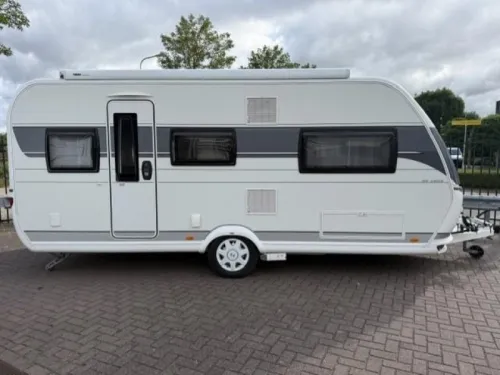 Hobby De Luxe 495 UL fully equipped! Mover/Awning/etc photo: 2
