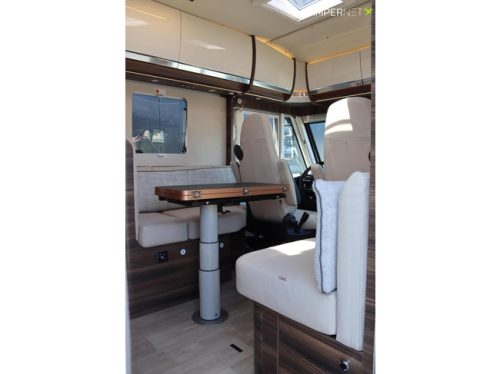 Laika ECOVIP H4109DS 180hp Automatic | Leveling System | Alde Heating | Cupboards instead of Drop-down bed | Lithium | Inverter | Single beds | Face photo: 6