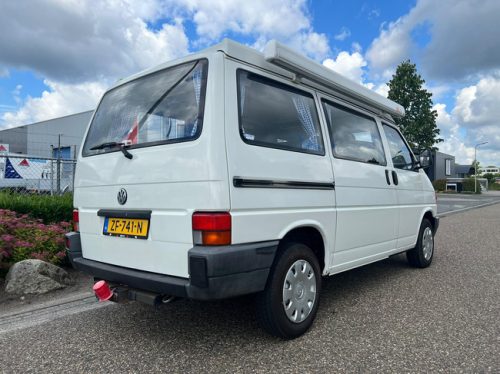 Volkswagen Transporter Wohnmobil | Aufstelldach | Kassettenmarkise | Anh&auml;ngerkupplung Foto: 4