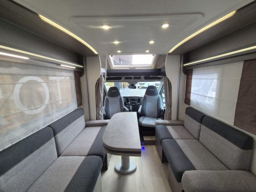 Chausson Titanium 640 Automatic Face to face photo: 2