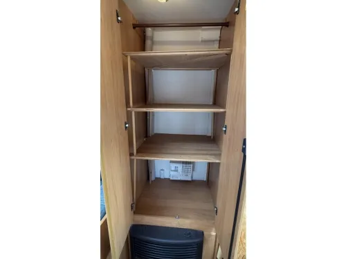 Hobby Excellent Easy 400 SF cama transversal asiento de tren inodoro foto: 5