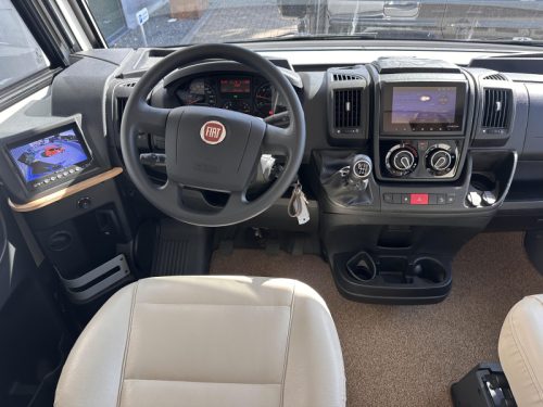 Bavaria I 720 Queensbed 140HP Roof air conditioning photo: 18