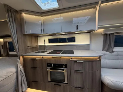 Kabe Imperial 740 TDL Modell 2026 - E5 Aufteilung  Foto: 7