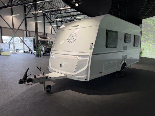 Knaus Sport 450 FU dinette / French bed  photo: 4