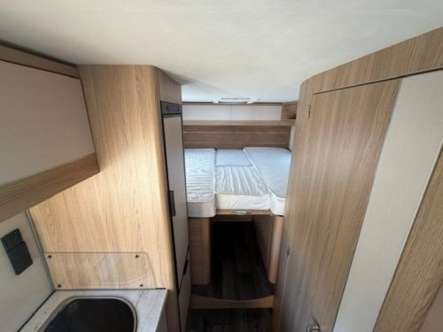 LMC Cruiser T 662 T young used photo: 14